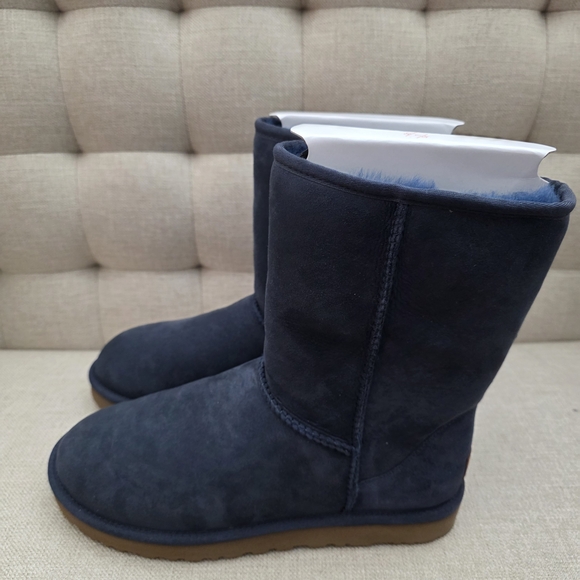 UGG Navy Classic Short II Boots - Picture 4 of 8